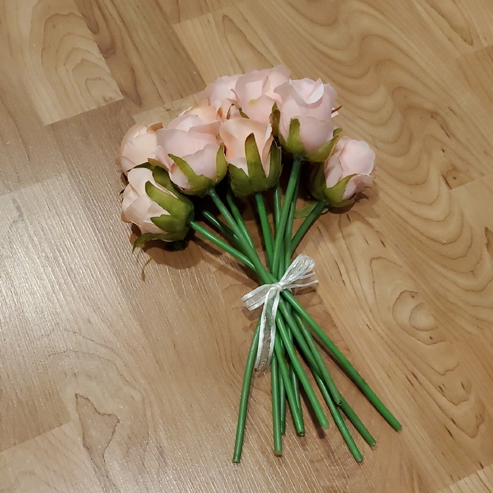 Pink Artificial Roses - Picture 3 of 3